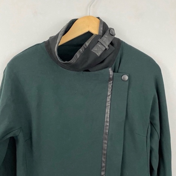 Cabi Funnel Neck Renaissance Coat - Picture 4 of 8